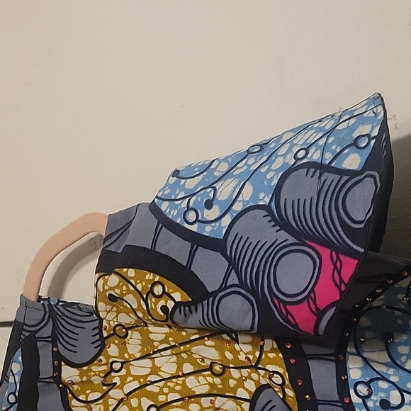 Custom-made Cold Shoulder Rhinestone Decor Multi- Color Patterned Peplum Top - Picture 4 of 14